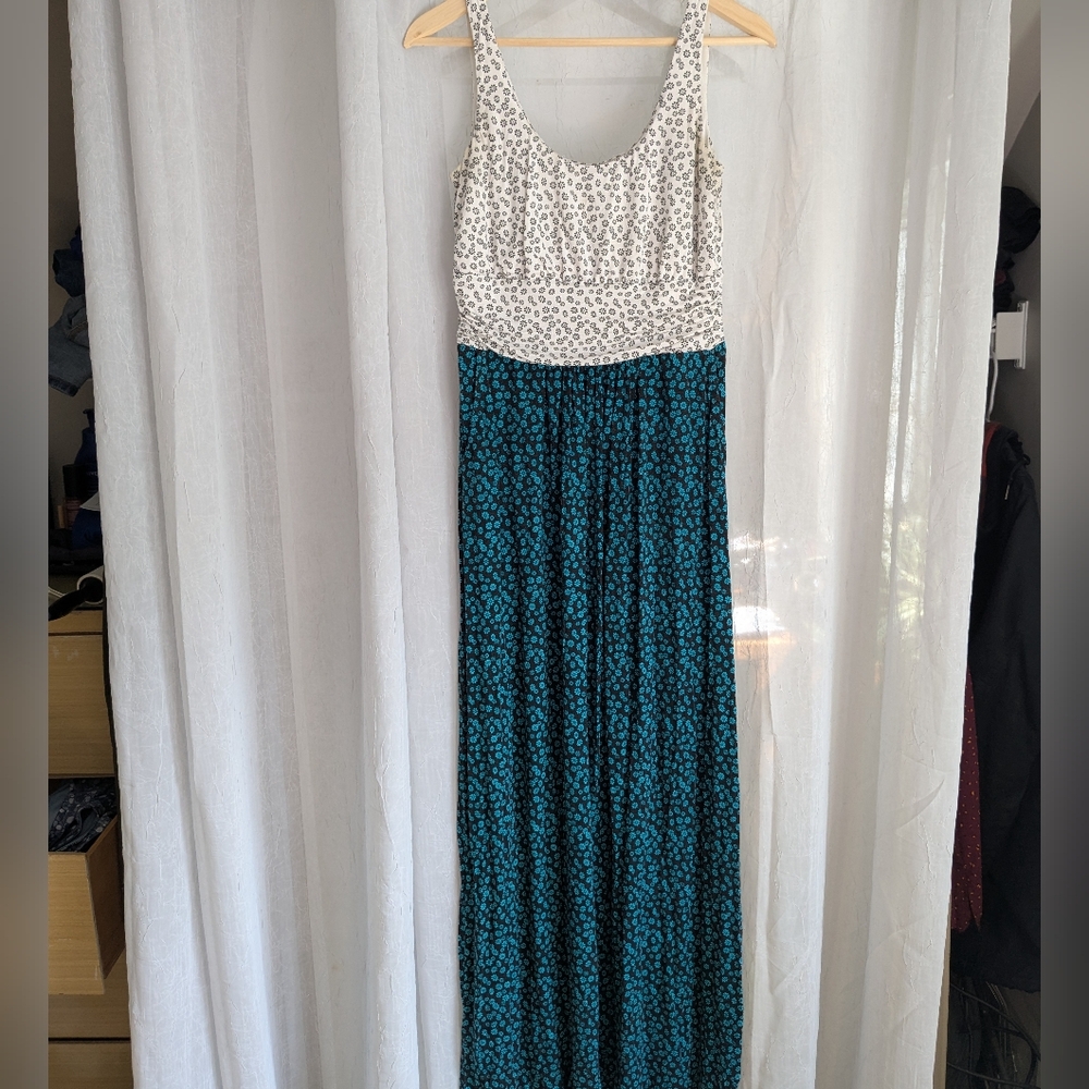 Ricki's Cream Maxi Sundress Scoop Neck Sleeveless
